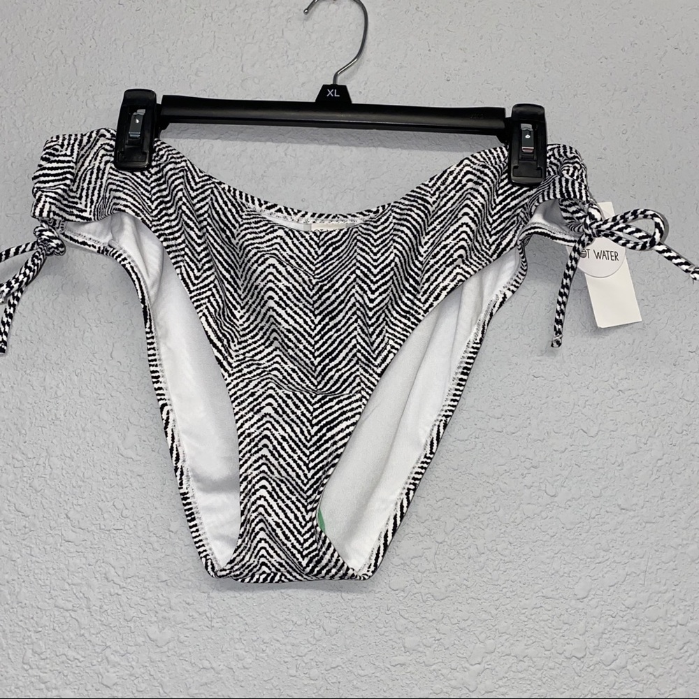 Women’s bikini bottom sz XL NWT